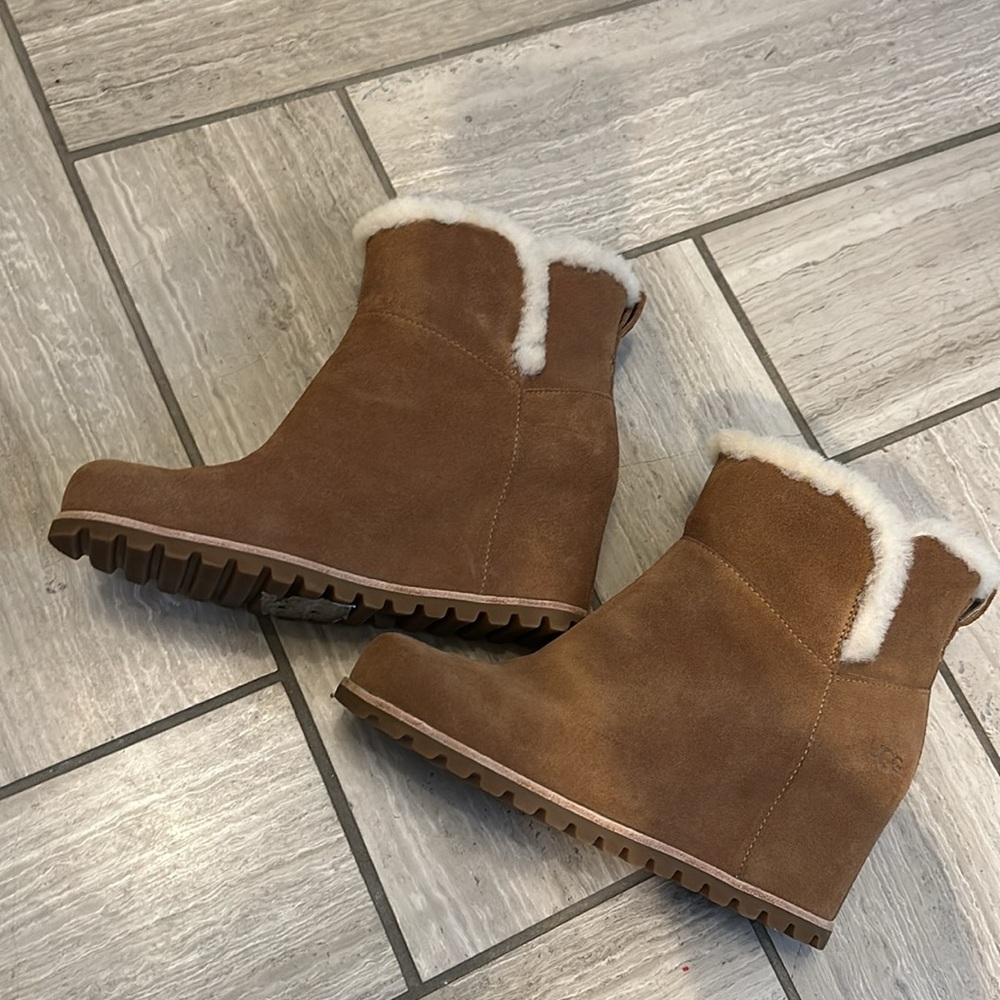 Ugg heeled wedge bootie